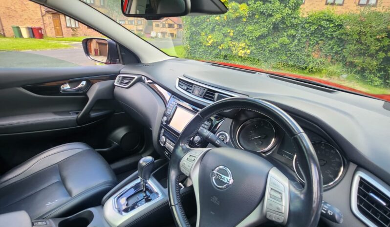 
								Nissan Qashqai Tekna full									