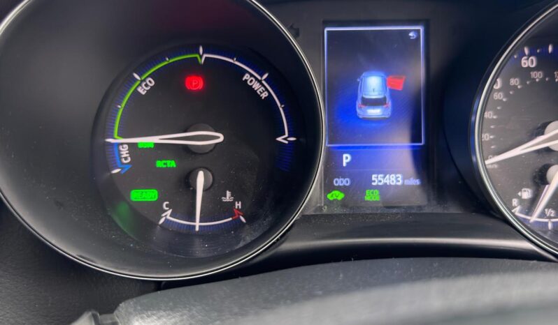 
								Toyota C-HR Grey full									